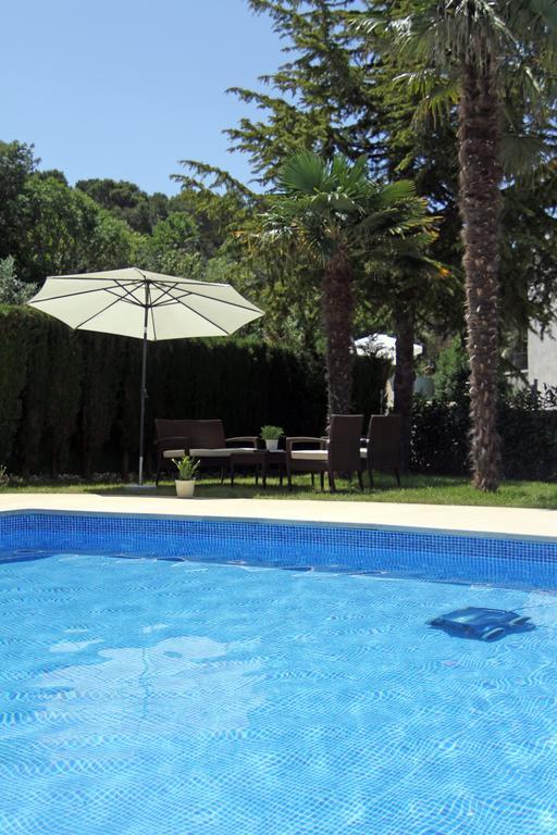 Rooms Villa Oasiss Vinkuran Ngoại thất bức ảnh